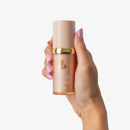 Base Antiedad con Protección SPF 50 – Se Fusiona Perfectamente con tu Piel